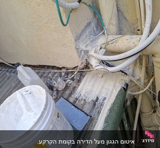 עבודת איטום ואיטום מעברי צנרת בקיר חיצוני
